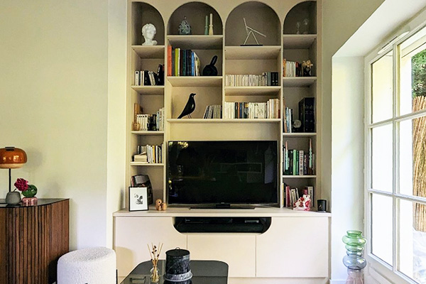 Meuble avec niches, style de rangement tendance