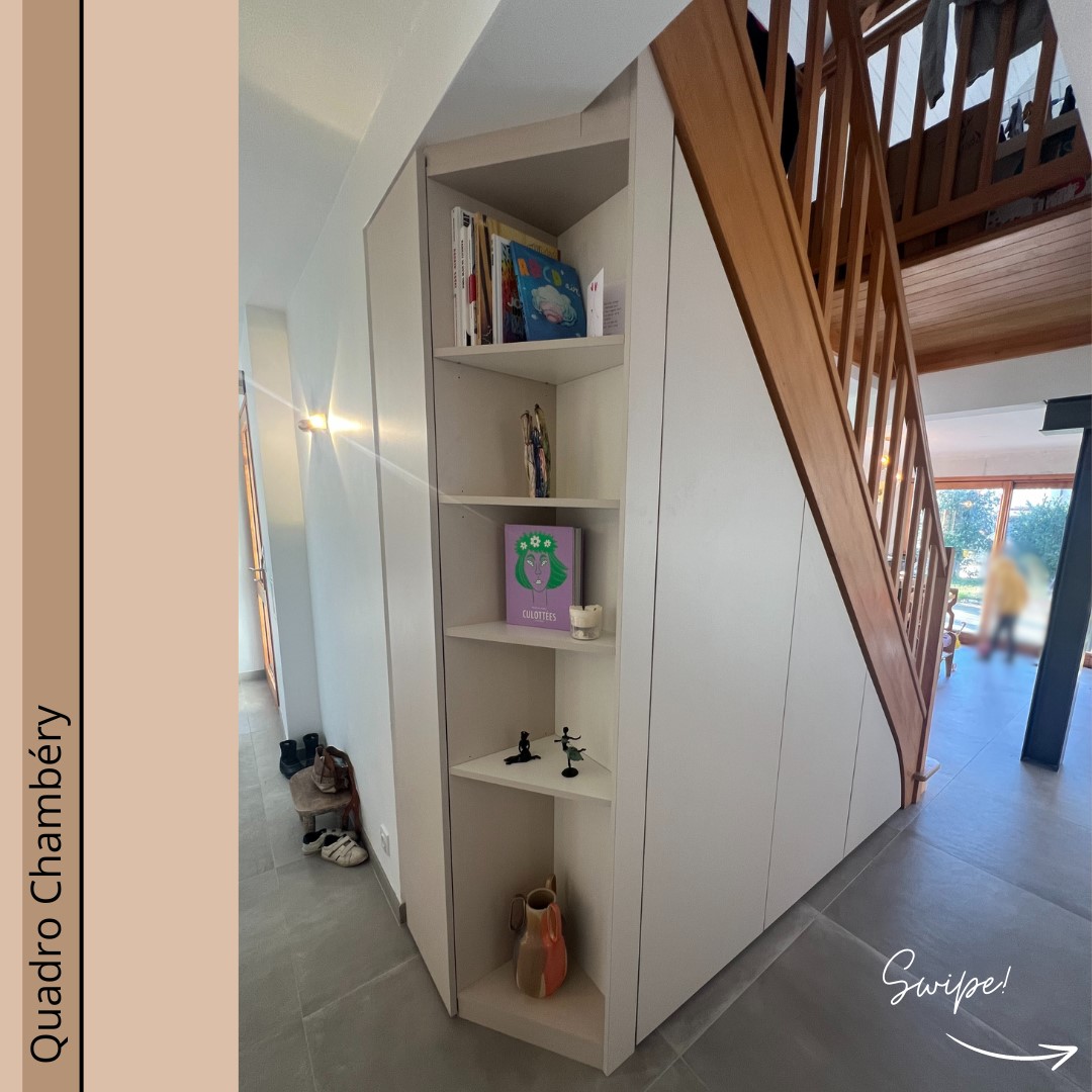 Sous escalier double face : élégance et praticité au cœur de votre pièce de vie